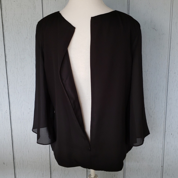 Black Elegant Top. Bell Sleeve - Picture 4 of 12